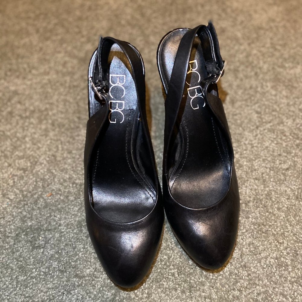 🌻2/$20 Black BCBG Paris heels